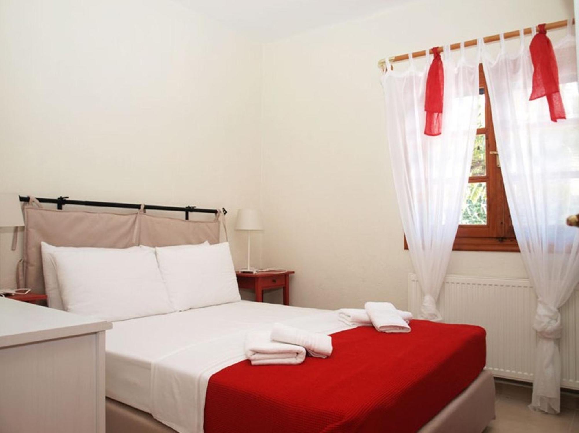 Filippos Resort By The Sea Вурвуру Экстерьер фото