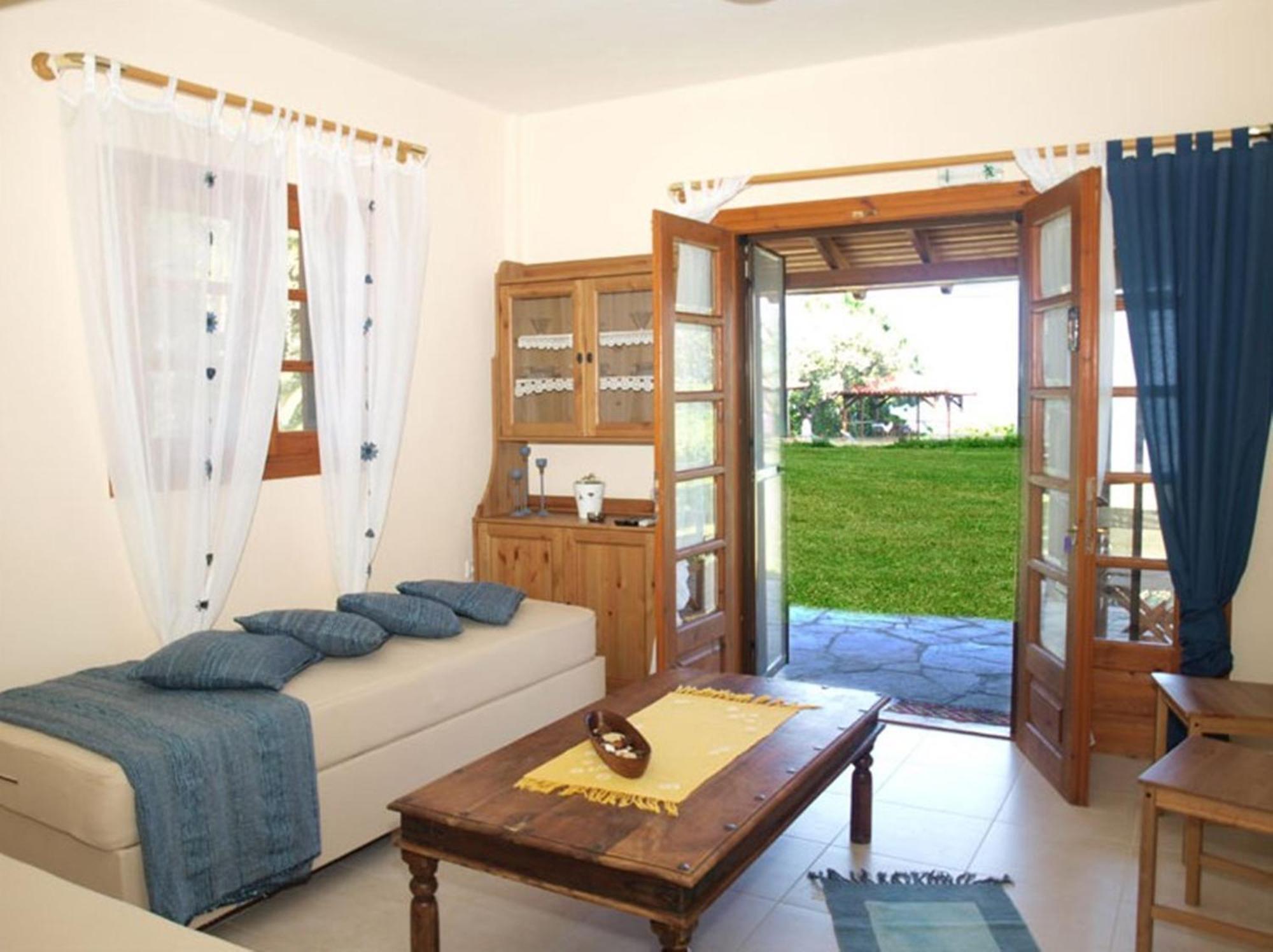 Filippos Resort By The Sea Вурвуру Экстерьер фото